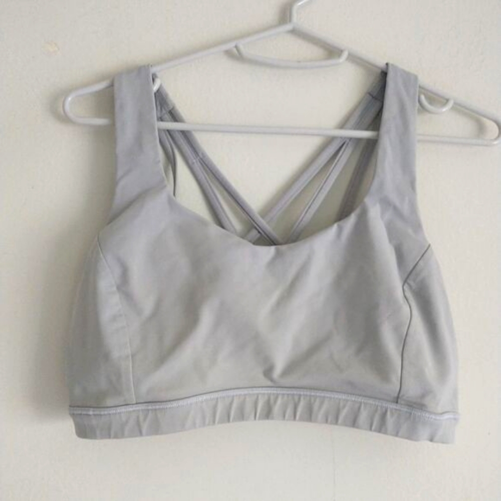 Lululemon Bra 8 Gray Free To Be Serene  Athleisure Sportswear lw2aj8s